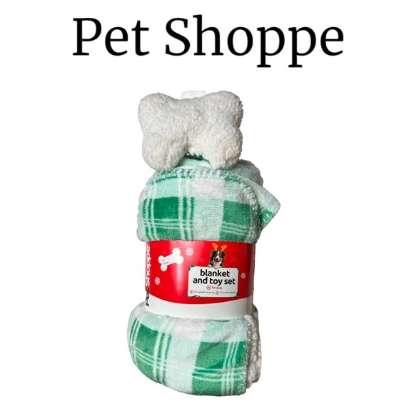 NWT Pet Shoppe Green and White Blanket & Toy Bone with Squeaker Set - Picture 3 of 10